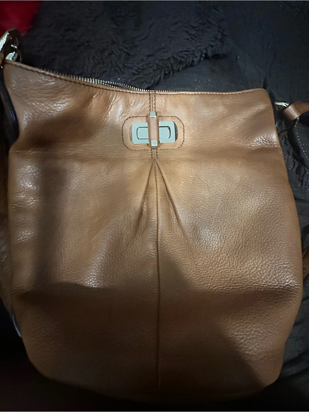 Women's Tan Leather Crossbody Bag - Classic Everyday Style